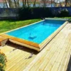 Contenedor de 20 pies convertido en piscina con suplemento de madera. - Imagen 3